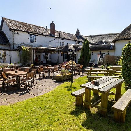 New Inn Crediton Kültér fotó